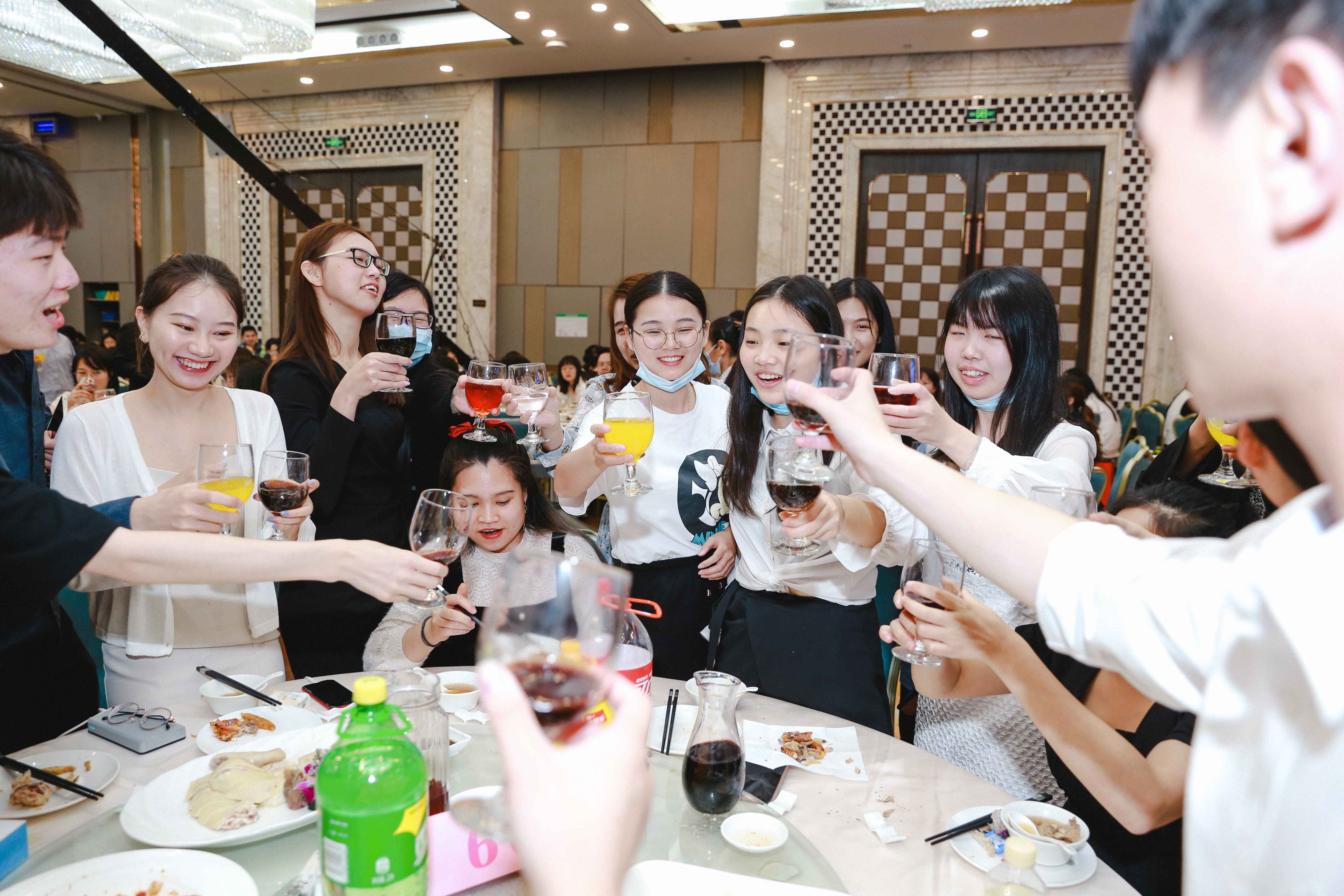 年会盛典 | 2021伙力全开 视在必燃(图37) 年会盛典 | 2021伙力全开 视在必燃(图37)